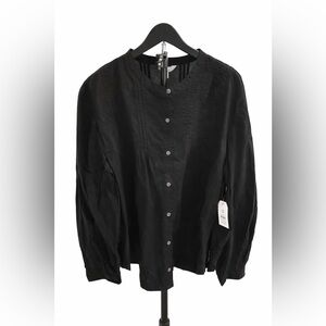 Women’s button up blouse
